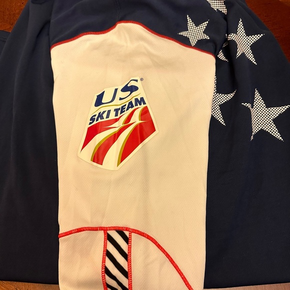 Helly Hansen Official US Ski Team base layer long sleeve wUSA Flag logo on arm - Picture 7 of 9